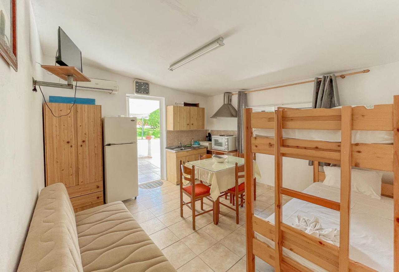 Amazona Apartments And Studios Spartià Eksteriør billede